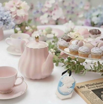 Suspension parfumée camée